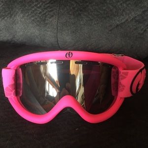 BNIB Electric bright pink ski/snowboarding goggles